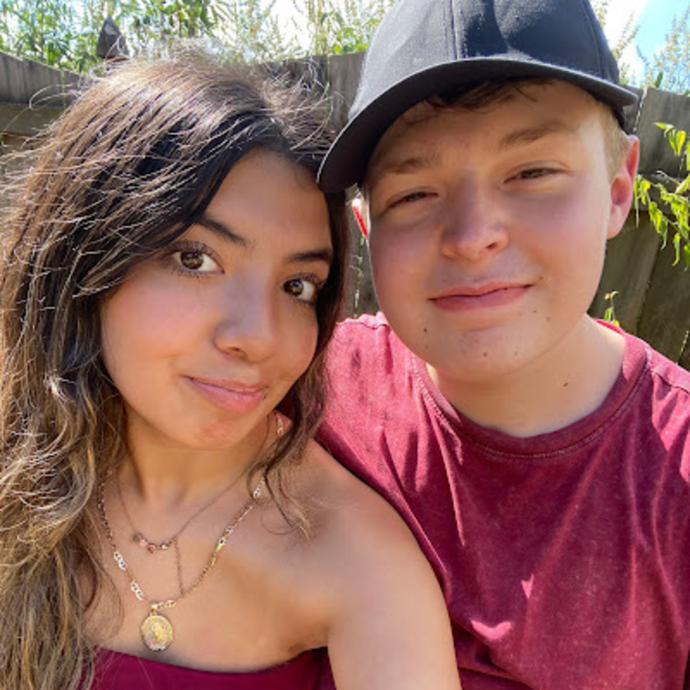 Meet your Posher, Lupita